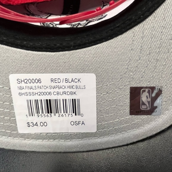 Chicago bulls snap back pre- loved worn 1X super clean - Picture 5 of 6